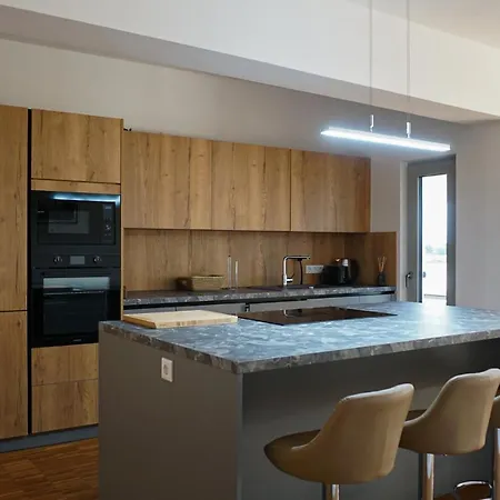 185 Sqm Loft Inclusive Gym For 8 People Apartmán *